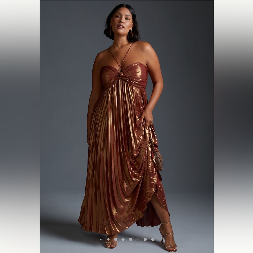 Elegant Metallic Gold Evening Dress
